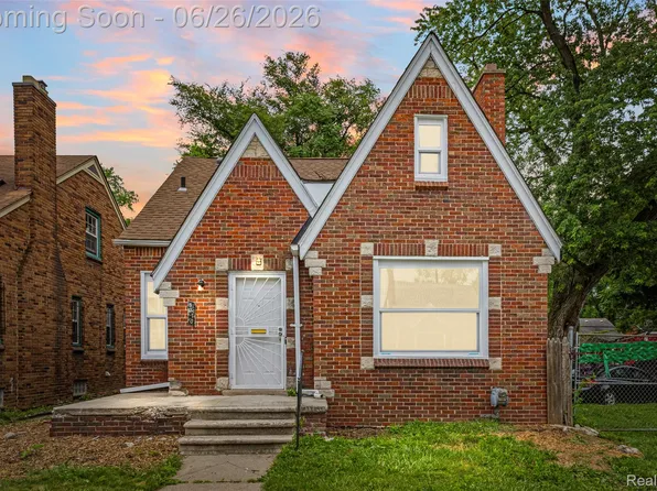 8310 Whitcomb St, Detroit, MI 48228