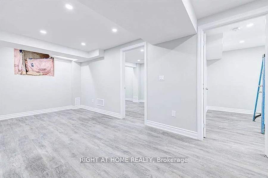 2 bed, $1,850 — Photo 4