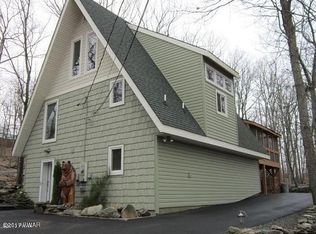 114 Summit Ct, Lackawaxen, PA 18435