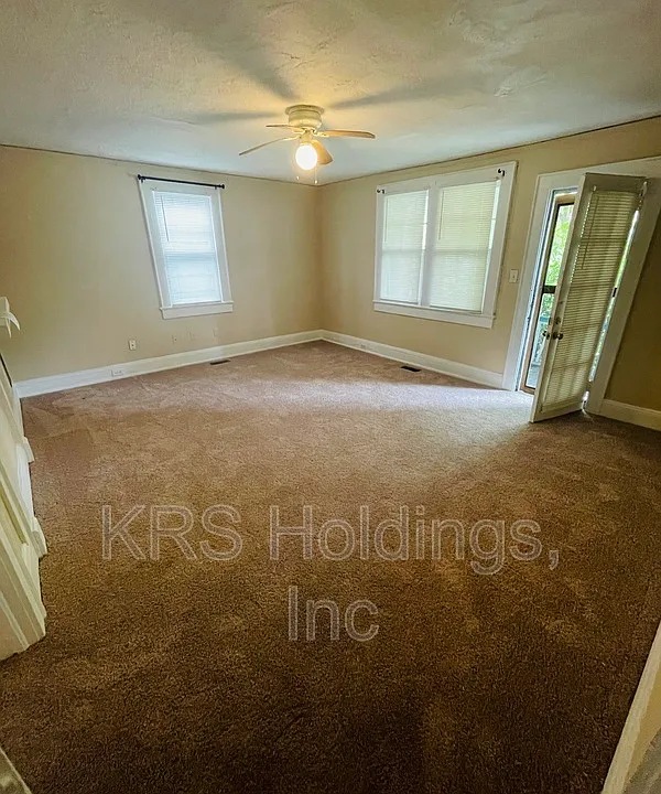 1016 Anderson St #2