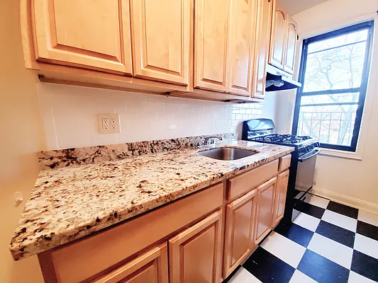Rented by Brooklyn Property Group LLC | media 12
