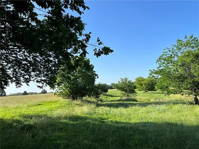 2nd image of 29000 E Colbern Rd