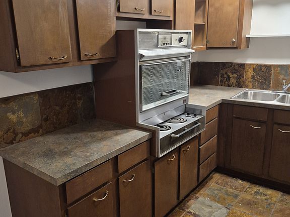 5th image of 1226-1236 SE 25th Ave #1232