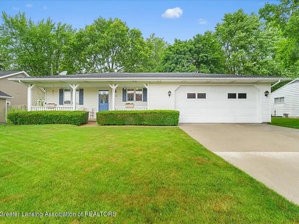 628 Jones St, Grand Ledge, MI 48837