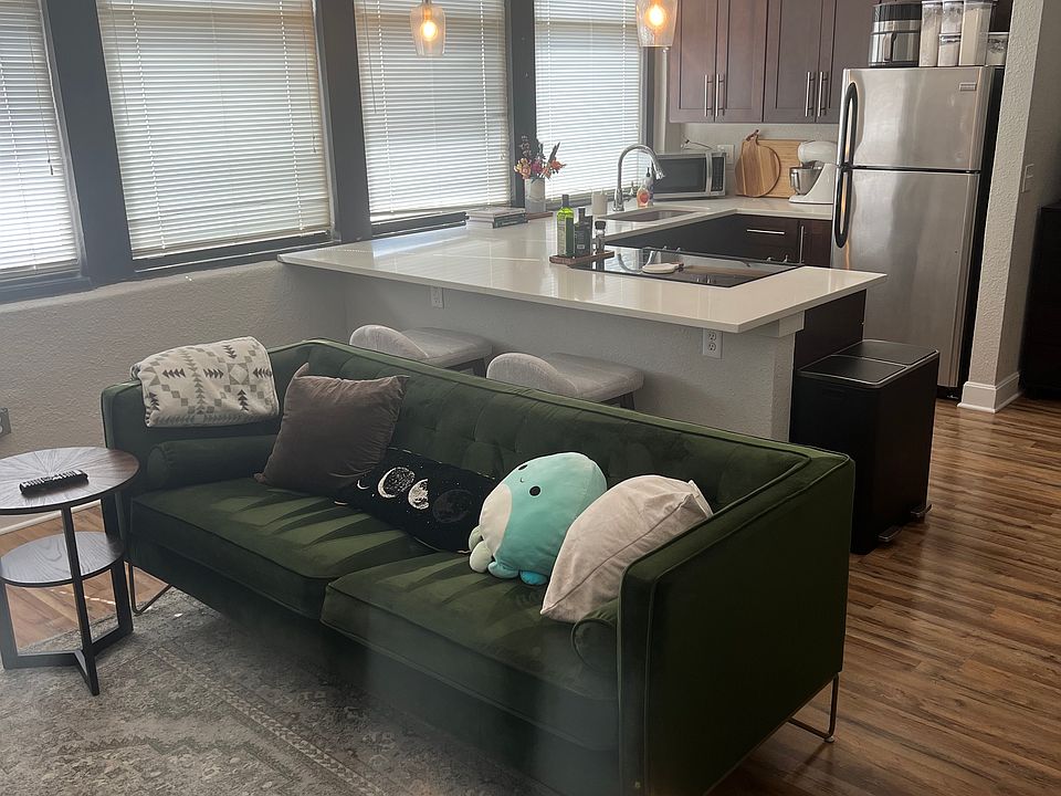 1st image of 1535 Walnut St APT 506