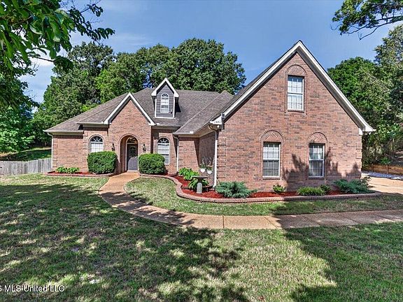 2nd image of 1461 Dogwood Hollow Dr
