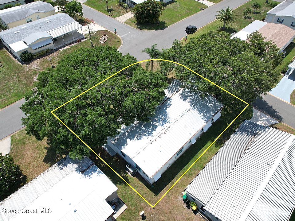 1st image of 550 Tarpon Dr