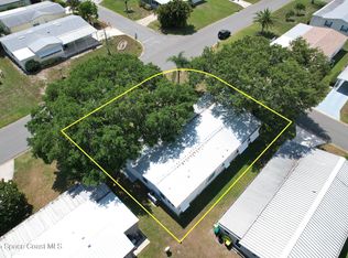 550 Tarpon Dr, Barefoot Bay, FL 32976
