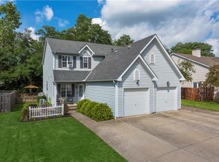 23250 Wainwright Ter, Olmsted Falls, OH 44138