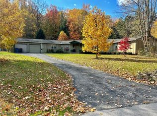2592 Dodd Rd, Willoughby Hills, OH 44094