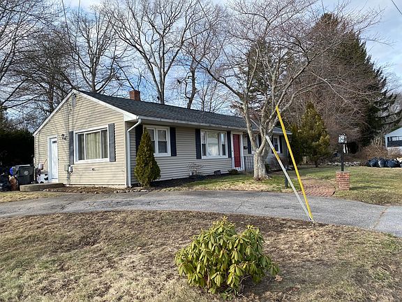2nd image of 93 Aldrich St