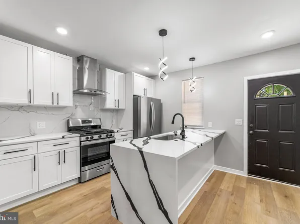 1542 Church St, Philadelphia, PA 19124