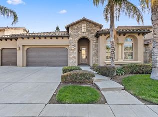 1231 E Via Marbella Dr, Fresno, CA 93730