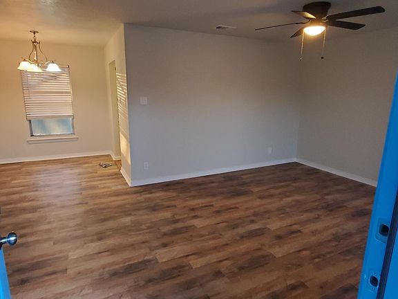 5th image of 3033 Belita Dr #1