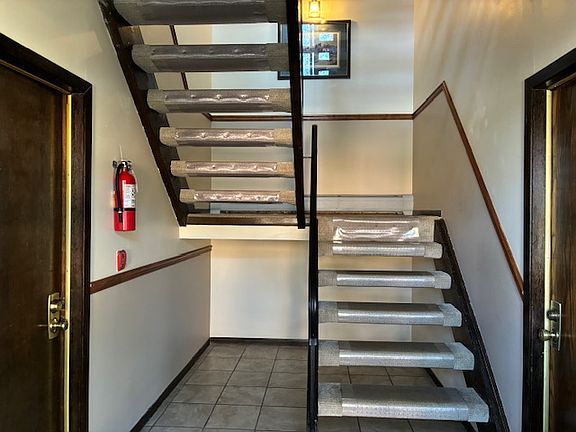 2nd image of 15813 Terrace Dr #1