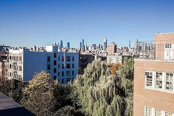 Rented by Jonis Realty | media 10