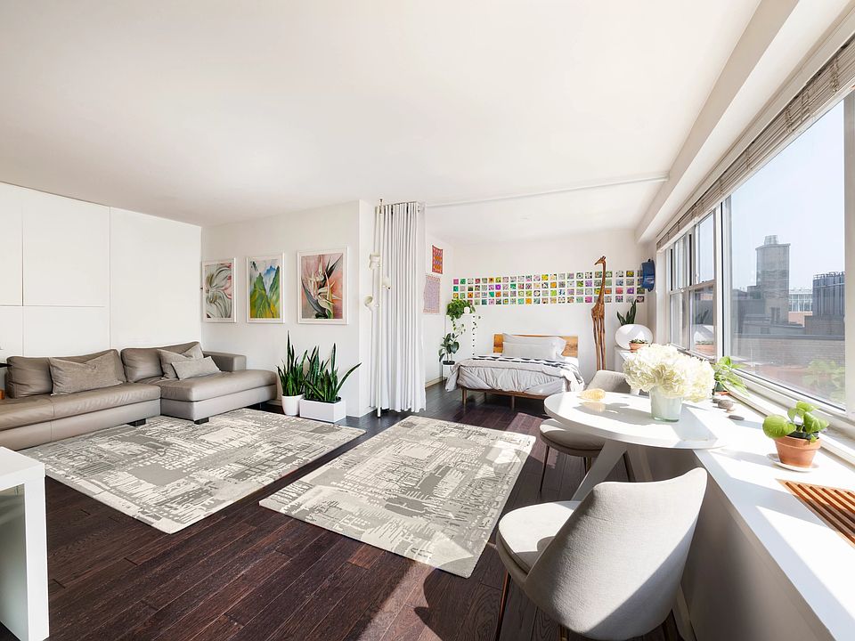 1st image of 1065 Park Ave #17D