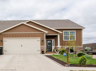 963 22nd Ave E, Dickinson, ND 58601