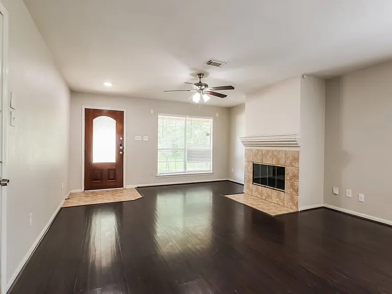 23503 Maple View Dr — Photo 5