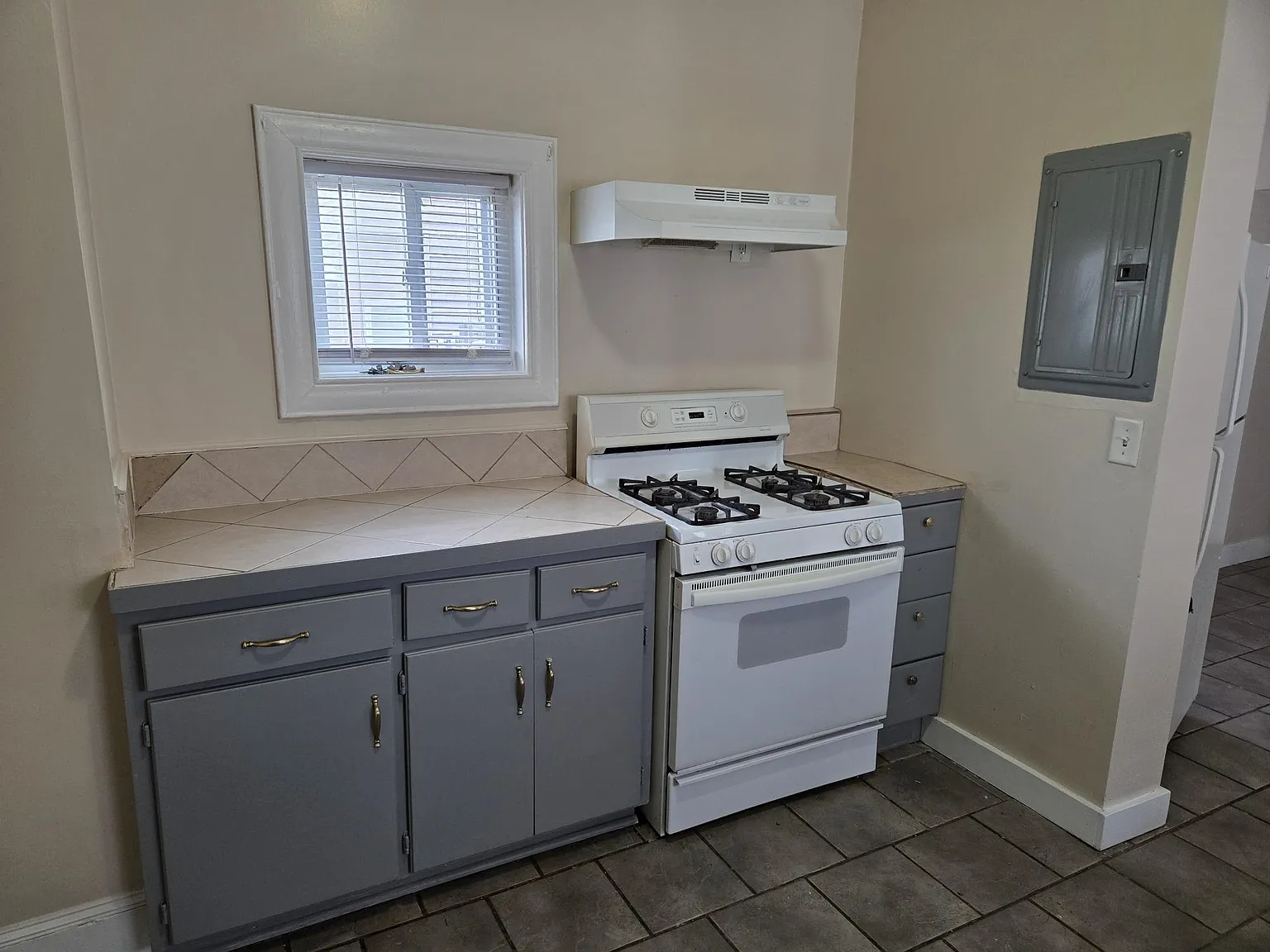 3623 Fremont Avenue North - 1 — Photo 4