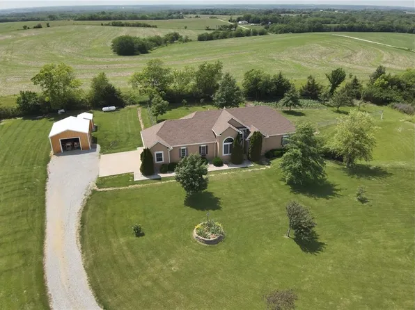 12720 Oval Ave, Winston, MO 64689