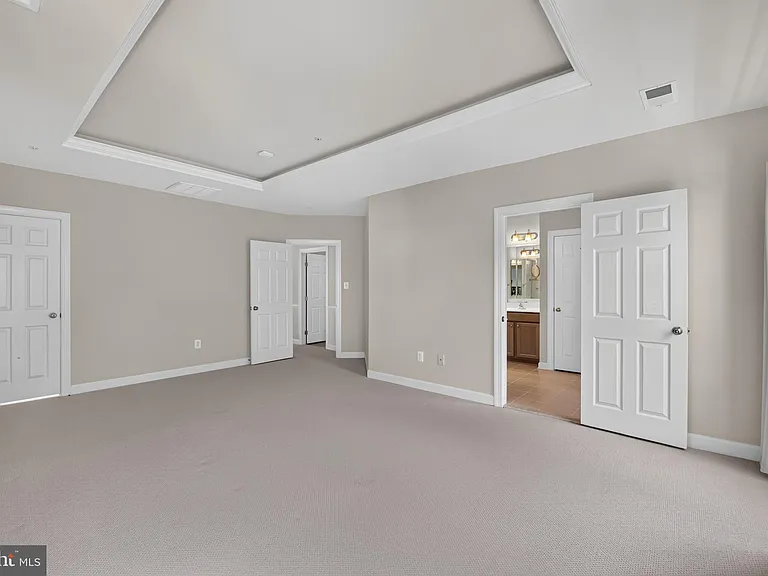 30 Sharpstead Ln — Photo 38