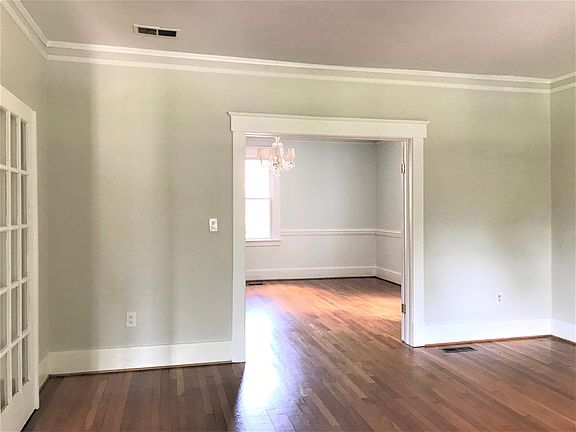 4th image of 510 E 48th St