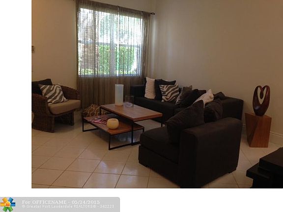 3rd image of 1017 Fairfield Meadows Dr