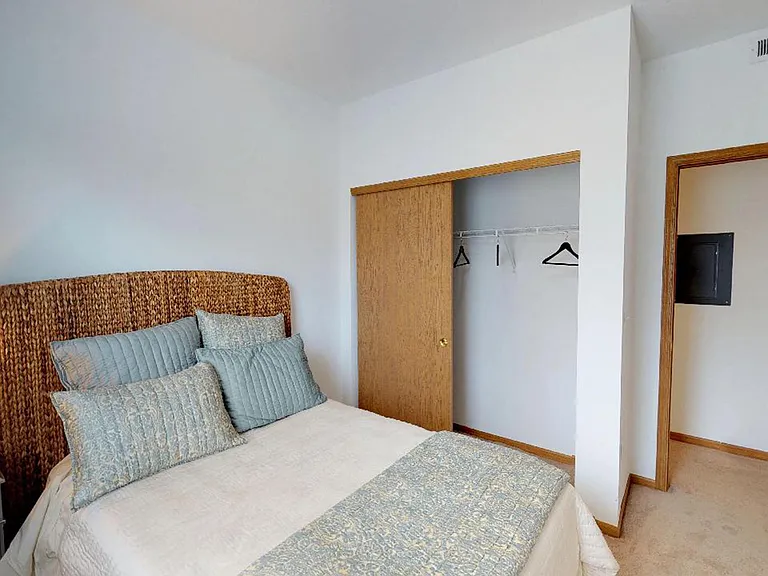2 Bedroom 1 Bathroom Model Guest Room
