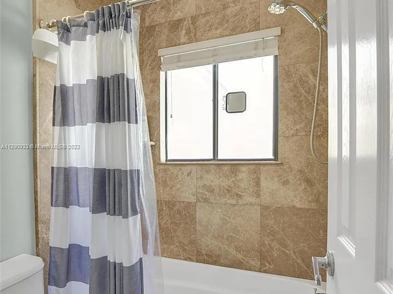 22322 Pineapple Walk Dr — Photo 30