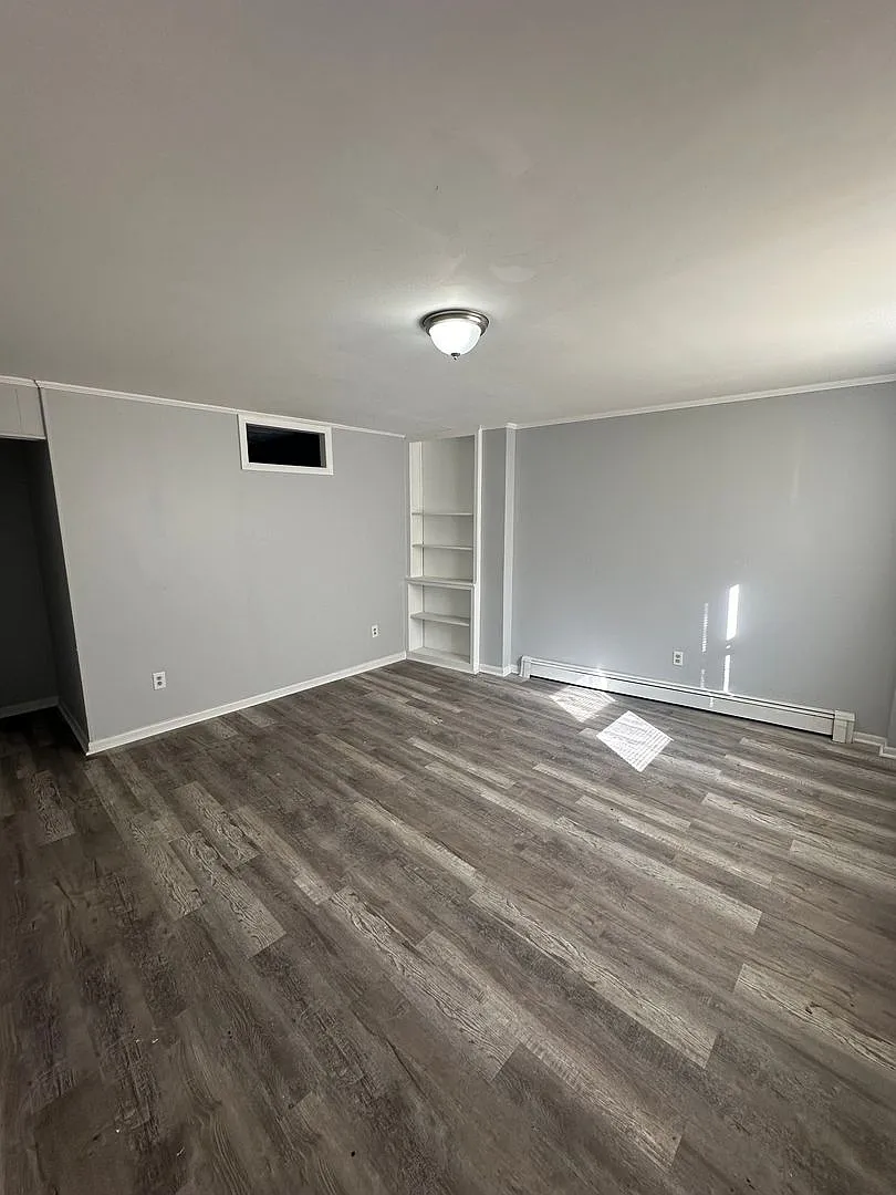 1 bed/1 bath apartment available. 1st Floor — Photo 2