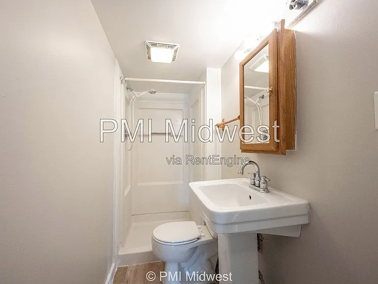 156 W Main St #C — Photo 8