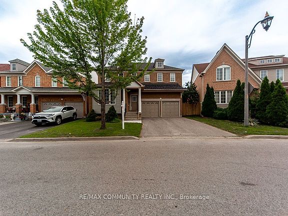 3rd image of 44 Haskell Ave
