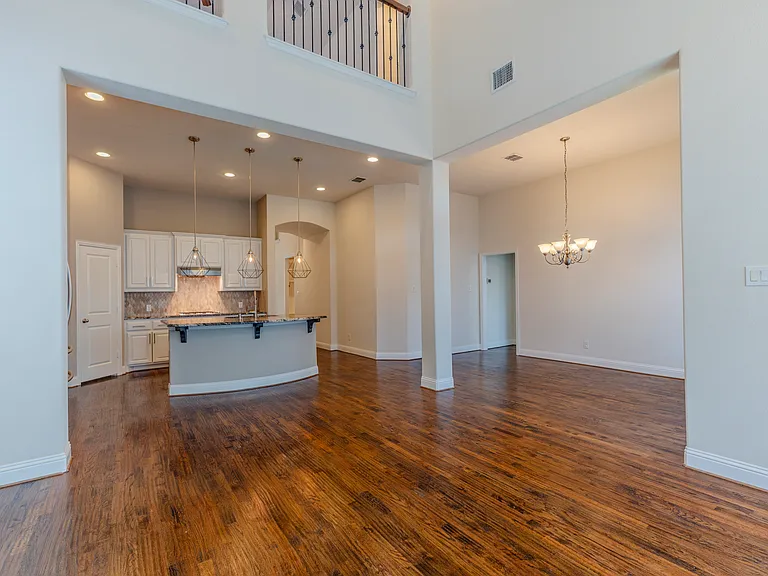 825 Warwick Blvd — Photo 34