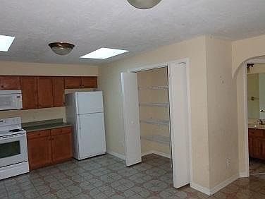 3rd image of 690 102nd Ave N