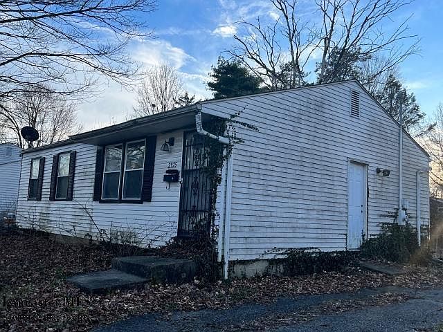 2nd image of 2975 Fleet Rd