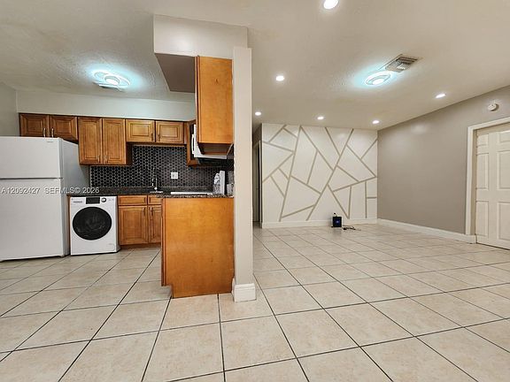 4th image of 6251 NW 14th St