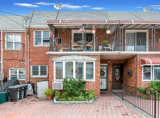 6231 69th Pl, Middle Village, NY 11379