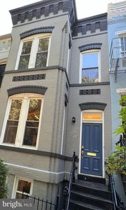 217 5th St SE, Washington, DC, 20003