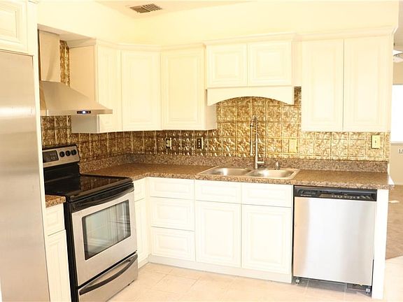 3rd image of 4653 Boca Vista Ct