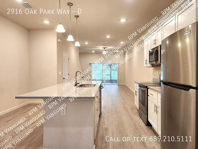 2916 Oak Park Way #D — Photo 5