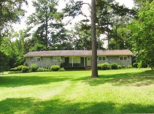 271 Commerce St, Hawkinsville, GA 31036