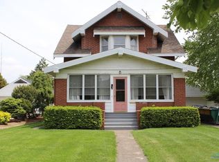 132 Hannum Ave, Rossford, OH 43460