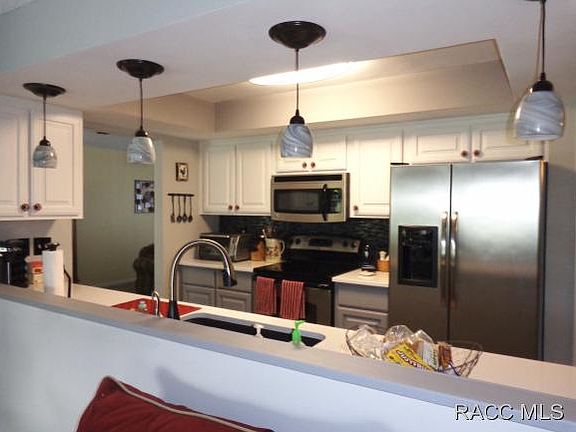 5th image of 11 Viburnum Ct
