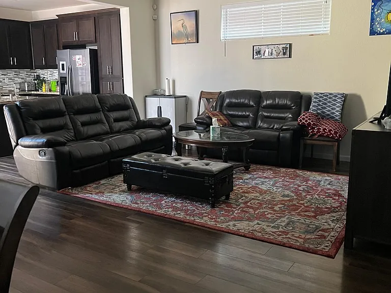 1023 S Burns Pl — Photo 4