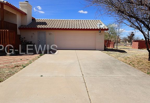 2nd image of 3602 E Navaho St