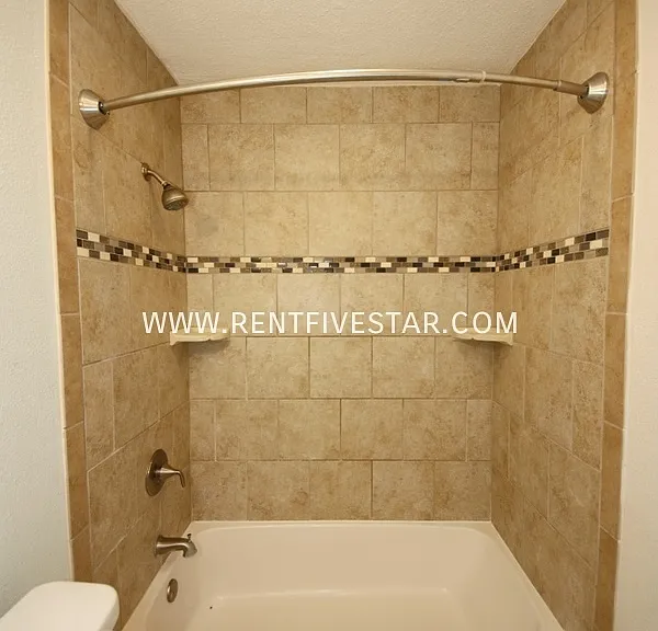 1739 E Center St — Photo 9