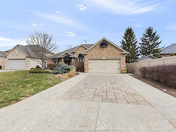 4th image of 606 George Kennedy Way