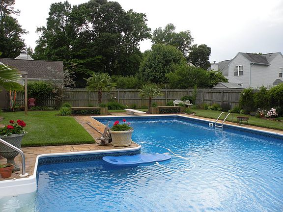 4th image of 2689 Christopher Farms Dr