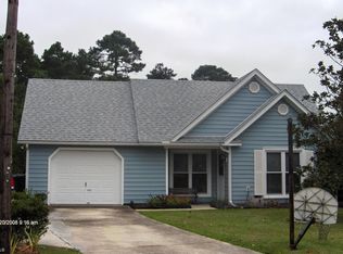 401 Cottonwood Ln, Havelock, NC 28532